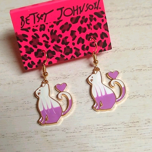 White & Lavender Enamel Cat Dangle Earrings - Picture 2 of 3